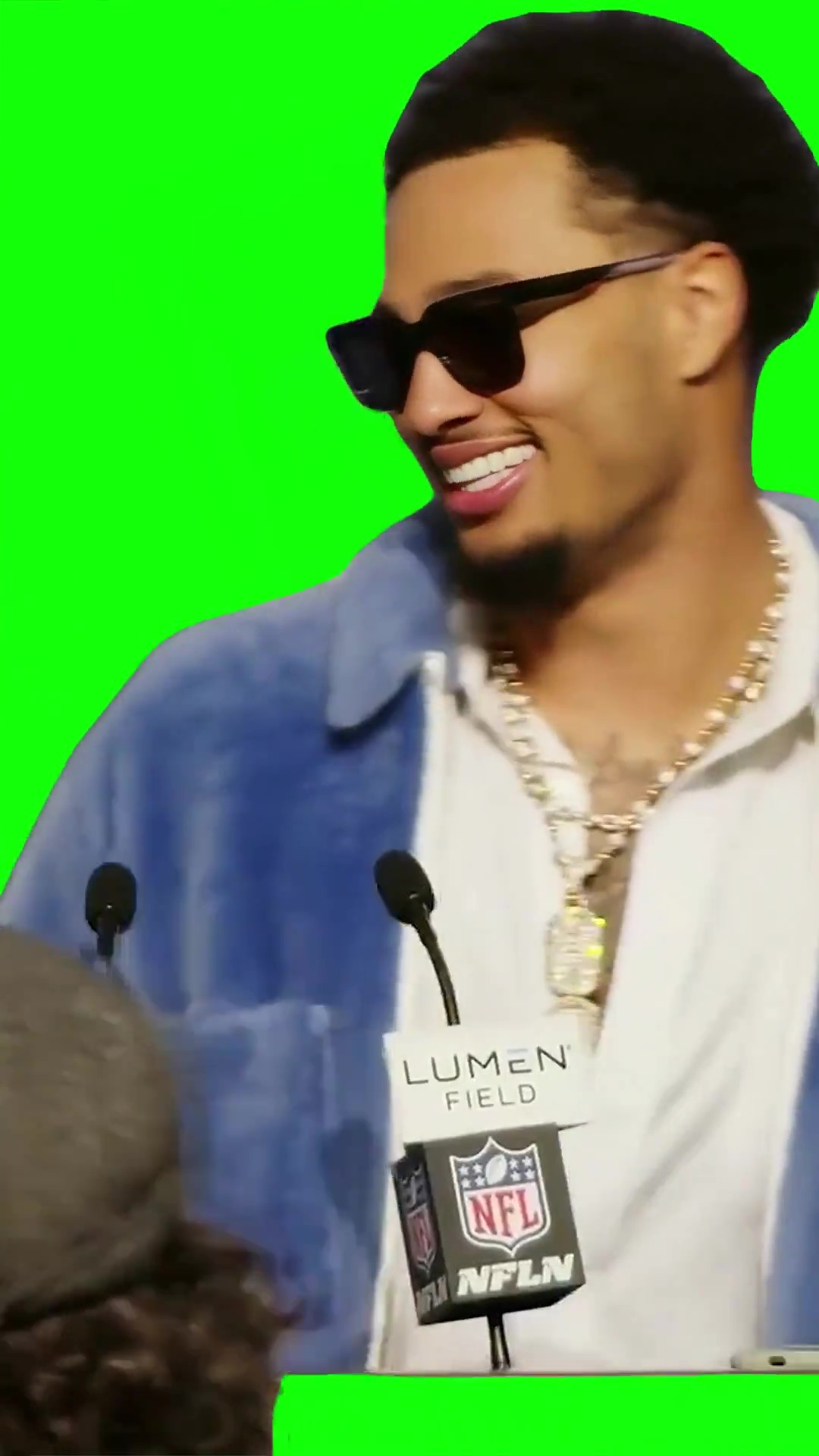 Giggles green screen